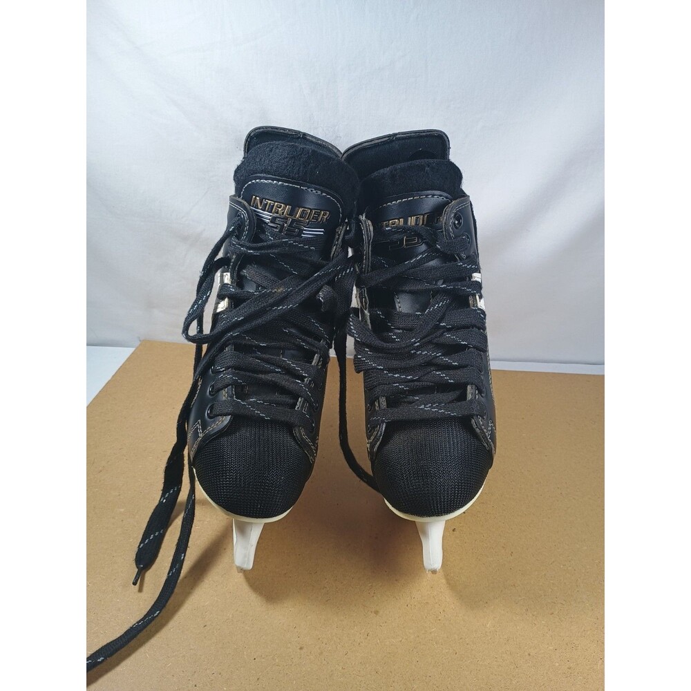 CCM Intruder 55 Ice Hockey Skates Size 4 SL-1000 9 1/3" /237mm